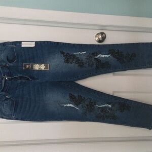 DG2 By Diane Gilman Embellished Skinny Jeans NWT